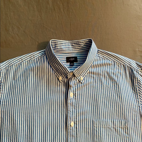 3x Blue J. Crew Button-Down Dress Shirts (LG) - Picture 2 of 8